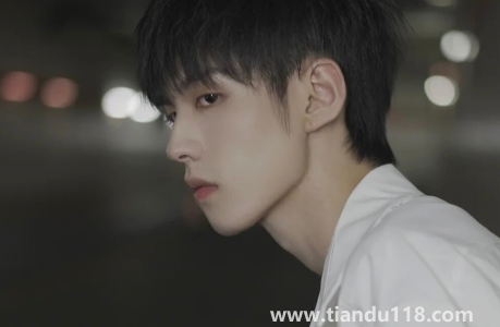 老說(shuō)沒(méi)錢(qián)的男人啥心態(tài)（男朋友說(shuō)自己沒(méi)錢(qián)了怎么回答）