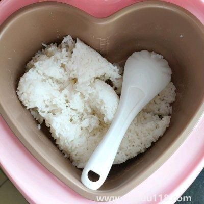 飯團(tuán)的做法（飯團(tuán)怎么做）(圖4)