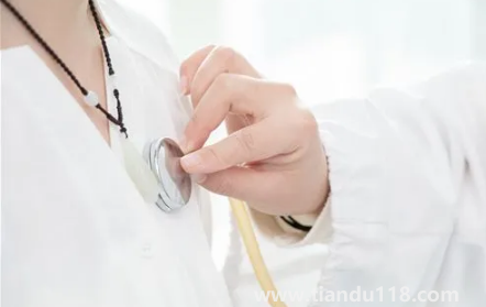 2022大學(xué)新生入學(xué)體檢能檢查出艾滋病嗎1