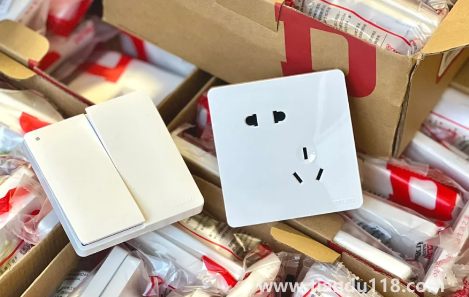 德力西開關插座質量怎么樣(德力西開關是幾線品牌)(圖1) 德力西開關插座質量怎么樣1