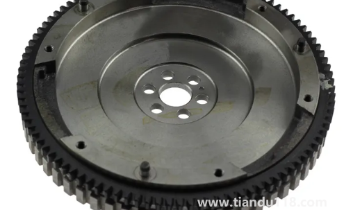 汽車(chē)飛輪壞了必須馬上換嗎2