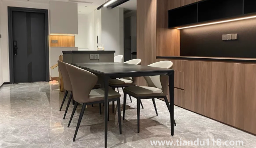 網(wǎng)上購買的德利豐巖板正品嗎2