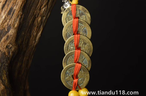 對(duì)門(mén)掛五帝錢(qián)是不是對(duì)自己不好2