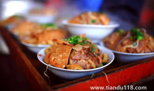 2022國慶節(jié)辦酒席會比平時貴嗎（2022年國慶節(jié)哪幾天適合擺酒席）