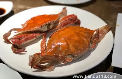 梭子蟹聞起來有輕微臭味還能吃嗎（梭子蟹如何挑選）