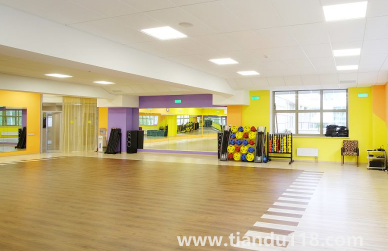 小朋友上完幼兒園回家哭鬧怎么回事3