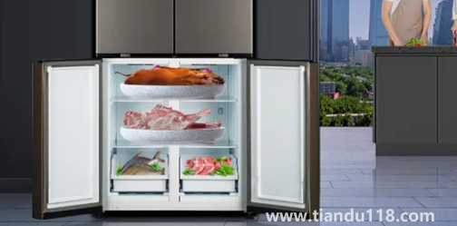 冰箱漏水接水盤(pán)在哪2