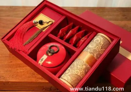 結(jié)婚伴手禮男方買(mǎi)還是女方買(mǎi)3