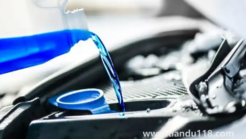 防凍液里面加水了會(huì)不會(huì)結(jié)冰（小車?yán)鋮s液可以加水嗎）