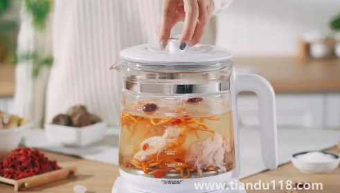 養(yǎng)生壺的水反復(fù)加熱好嗎（養(yǎng)生壺水是反復(fù)燒開(kāi)嗎）