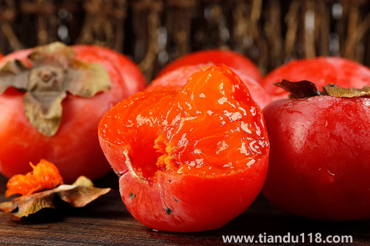 火葫蘆柿子和火晶柿子是一個(gè)品種嗎1