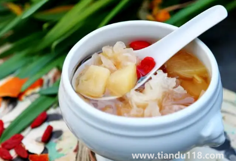 煮梨水先放糖還是先放梨3