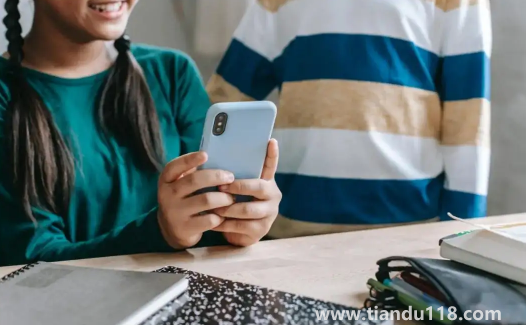 手機(jī)輻射幾米遠(yuǎn)為安全距離2