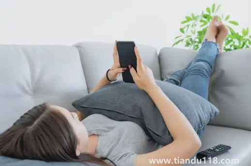 睡覺手機(jī)開飛行模式有輻射嗎1