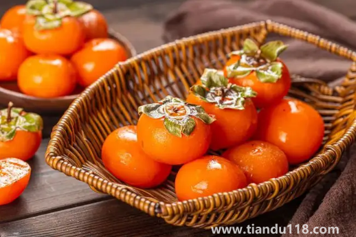 柿子用什么泡好吃又脆不澀口（吃柿子的注意事項(xiàng)）