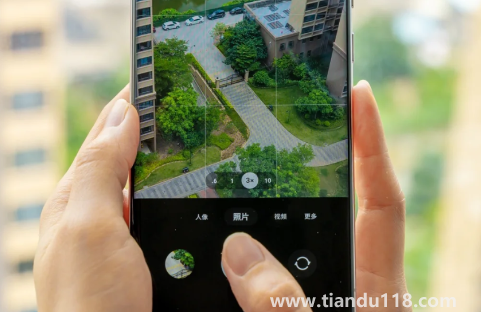 光學(xué)變焦10倍的手機有哪些2