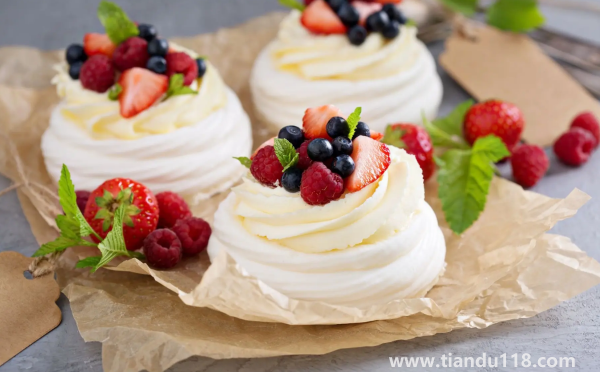 奶油是雞蛋清打出來(lái)的嗎2