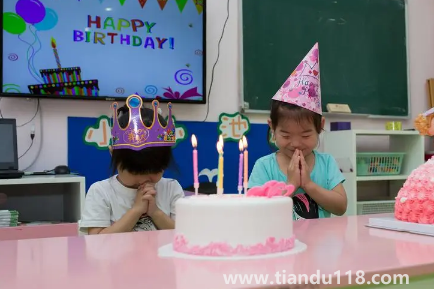 閏二月是不是有兩個(gè)生日的1