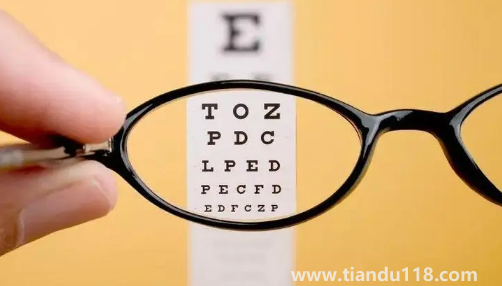 網上配眼鏡度數漲了怎么換鏡片(眼鏡度數上漲不及時換眼鏡會怎么樣)(圖3) 網上配眼鏡度數漲了怎么換鏡片3