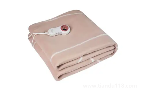 電熱毯被煙頭燙個(gè)洞還能用嗎（電熱毯使用注意事項(xiàng)）