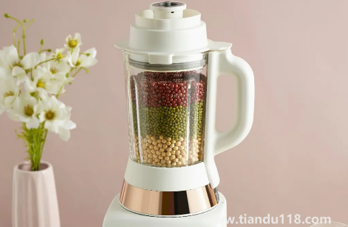 破壁機(jī)絞肉用干粉杯還是玻璃杯3