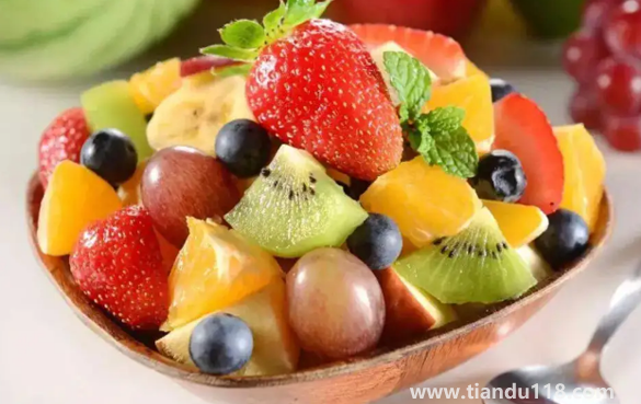 發(fā)燒吃梨子好還是蘋果好（發(fā)燒吃什么水果好）