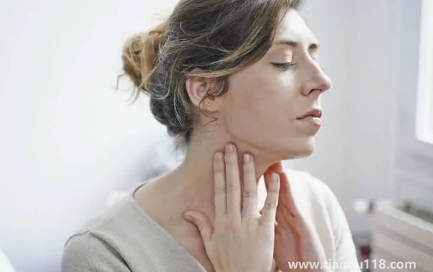 嗓子像吞刀片一樣疼怎么緩解（嗓子疼怎么護(hù)理）