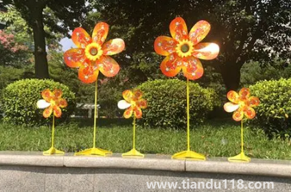 轉(zhuǎn)運(yùn)風(fēng)車向室內(nèi)還是室外（如何利用風(fēng)車催旺各項(xiàng)運(yùn)勢(shì)）