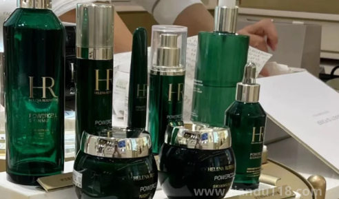 赫蓮娜國(guó)外撤柜為什么亞洲賣的好（赫蓮娜護(hù)膚品是哪個(gè)國(guó)家）