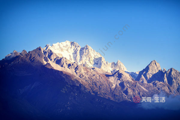 玉龍雪山七八月有雪嗎