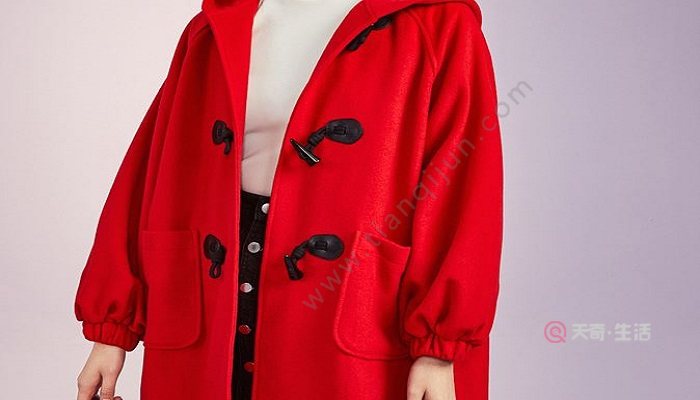 牛角扣大衣適合年齡